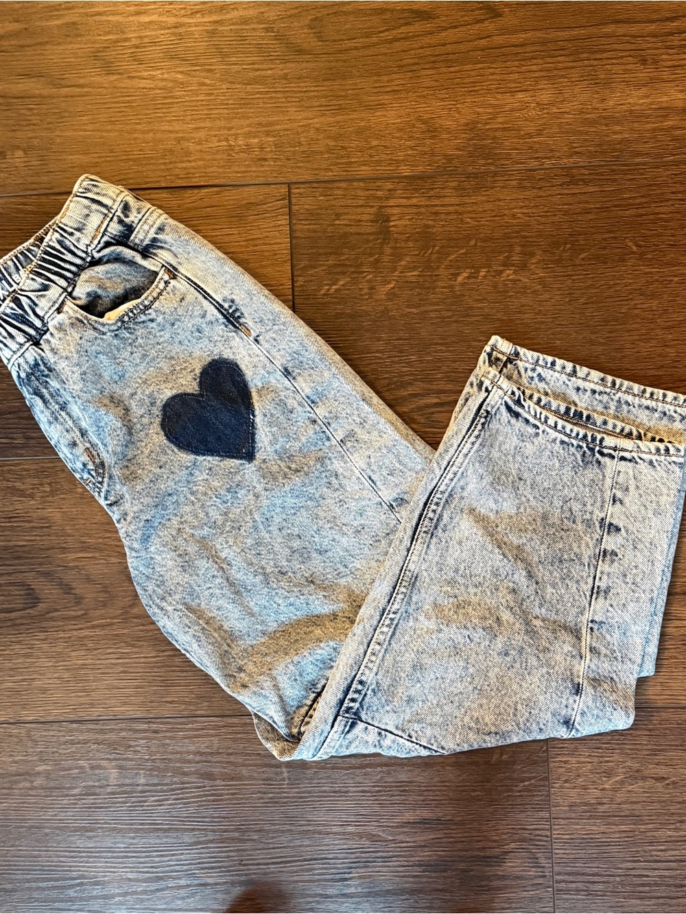GAP Light Wash Jeans with Dark Heart Accent Sz XL/12